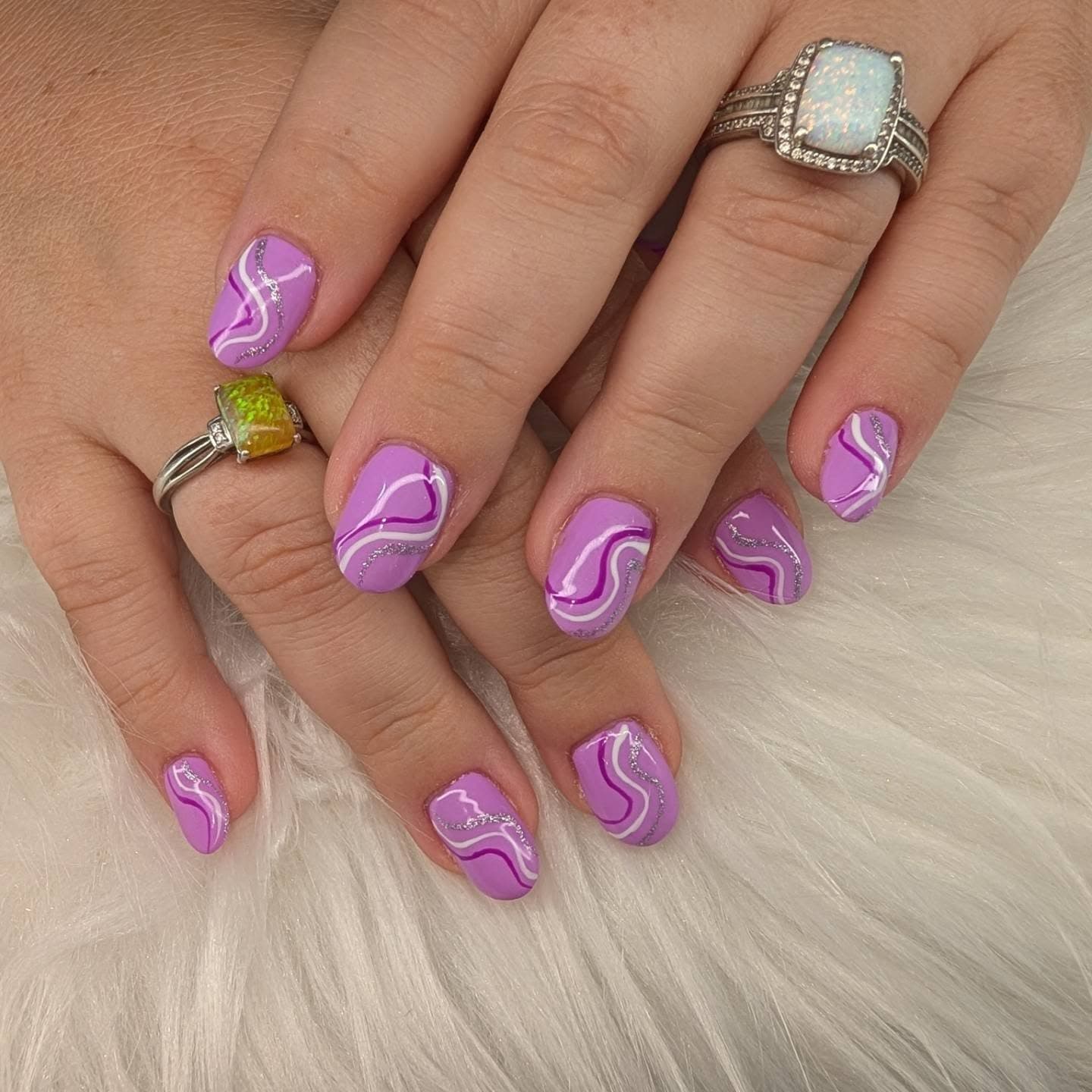 Purple wave manicure